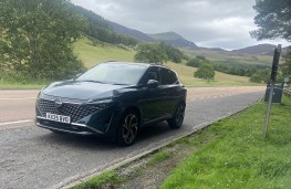 Nissan Qashqai e-POWER, 2025, front, en route John O'Groats Land's End